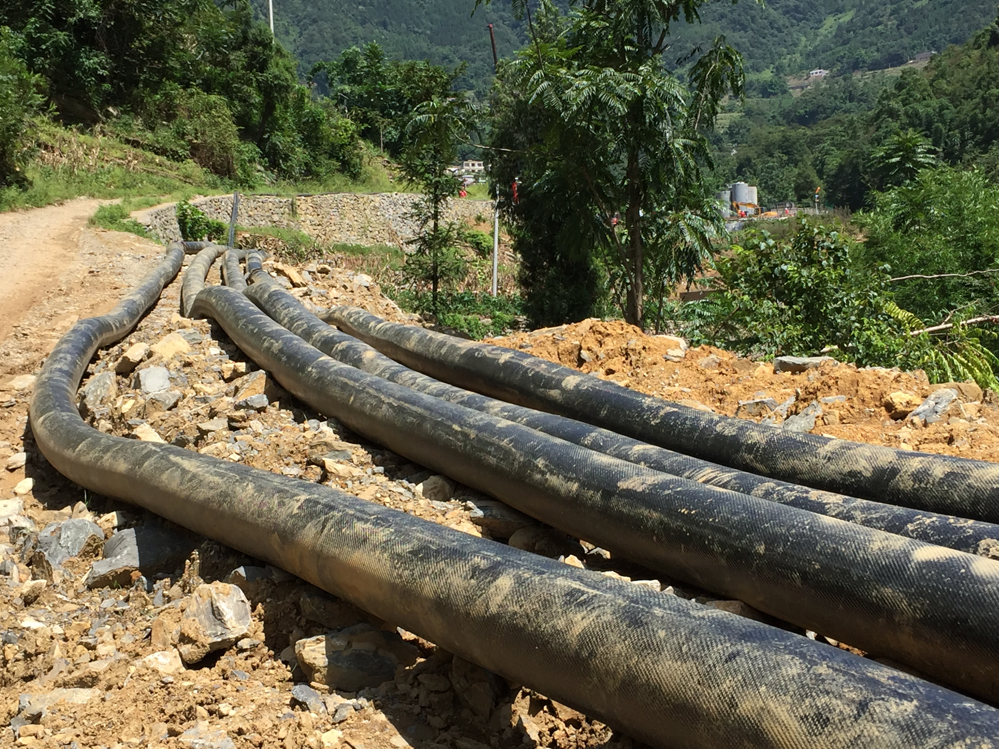 Good feedback from clients,will talk face to face for new order of high pressure 200psi 12inch TPU layflat lay flat frac hose